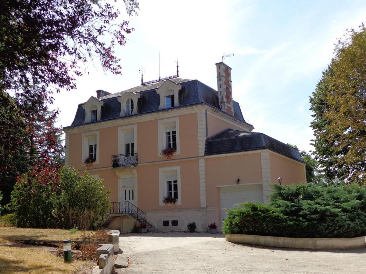 La Maison Ribotteau L'Isle-Jourdain  Екстер'єр фото